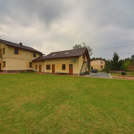 Pod Debami منزل للإقامة