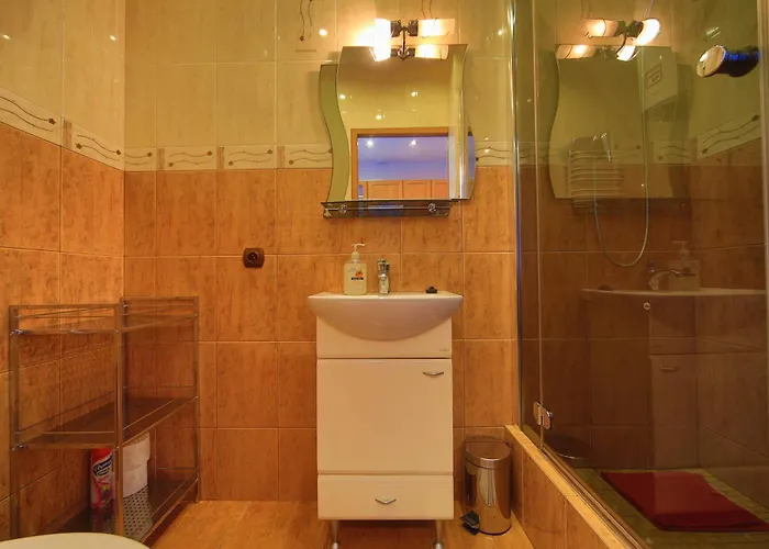 Pod Debami Swinoujscie