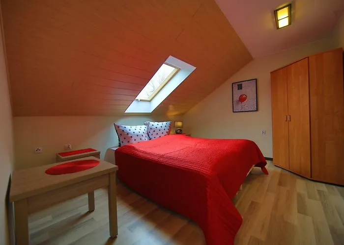 Pod Debami Homestay szállás *