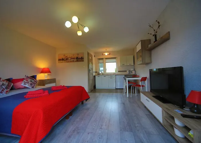 Pod Debami Swinoujscie